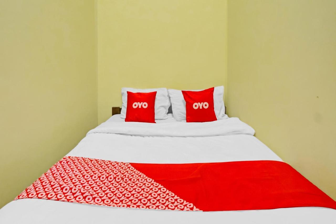 Oyo 3298 Bromo Guest House Family มะลัง ภายนอก รูปภาพ